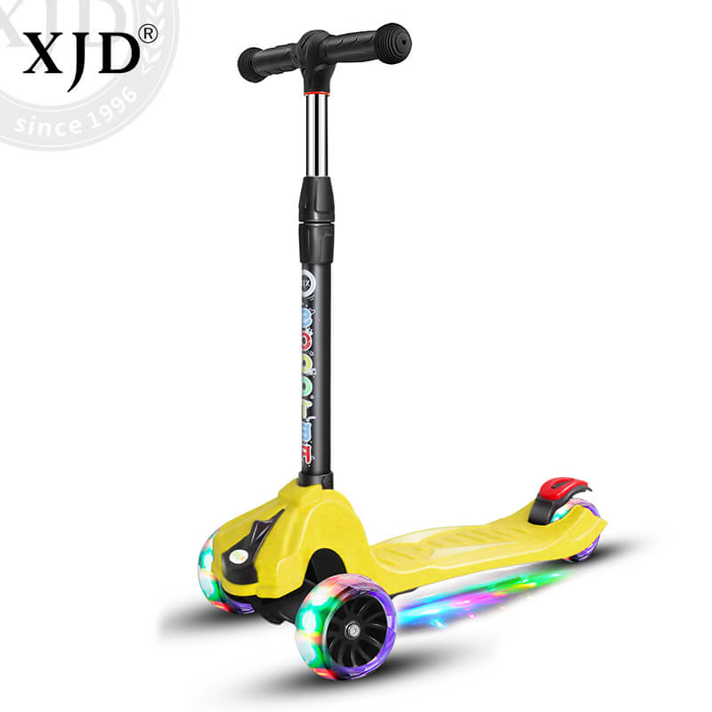 3-Wheel  Kids Kick Scooter With Flashing Wheels | XJD BABY